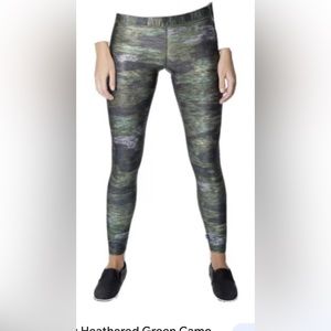 Zara Terez Green Camo Leggings